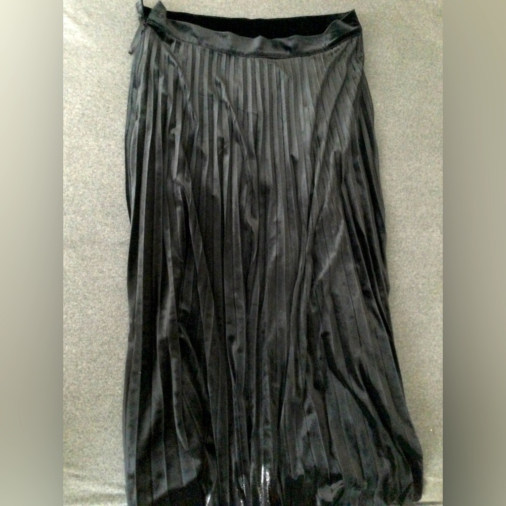 Accordion pleated maxi skirt size 3x
